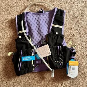 New with tags Nathan VaporAiress 2.0 7L XXS-M